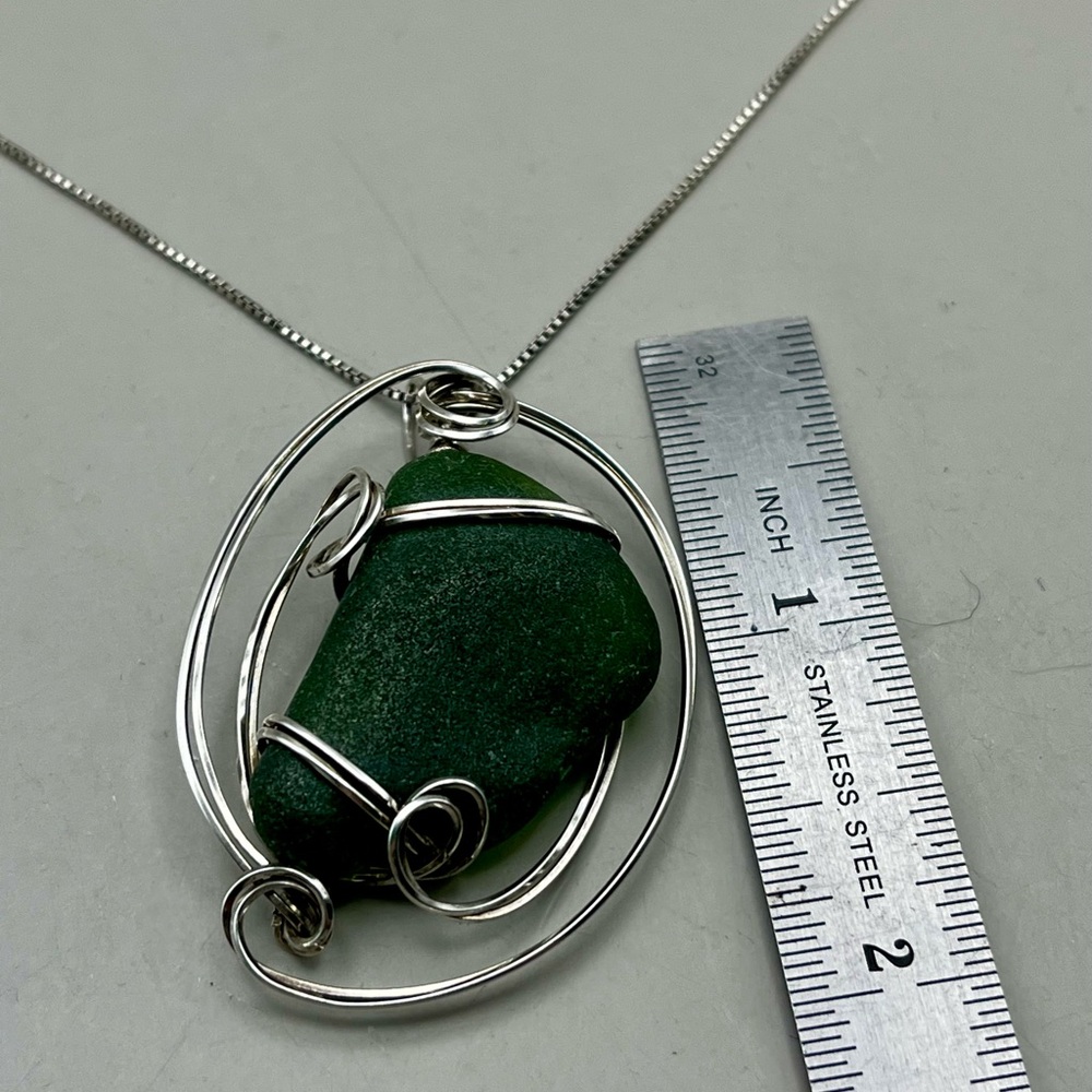 Handmade.925 Sterling Silver Wire Wrapped Authentic Green Sea Glass Pendant - Picture 3 of 4